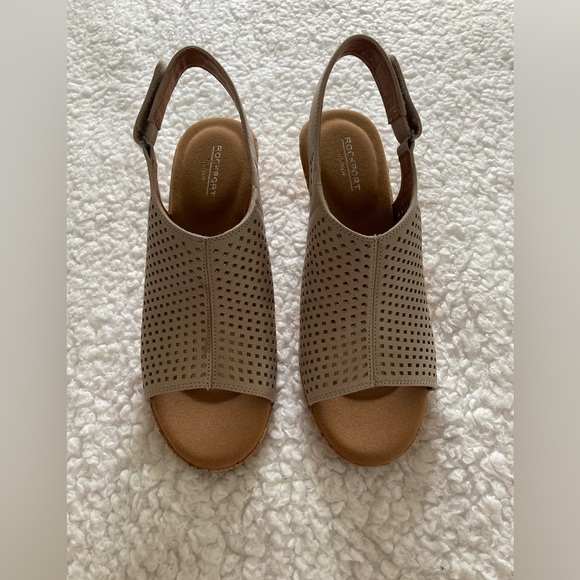 Rockport Shoes - NWT Rockport Women's Briah perforated sling back wedge taupe sandal, size 8M